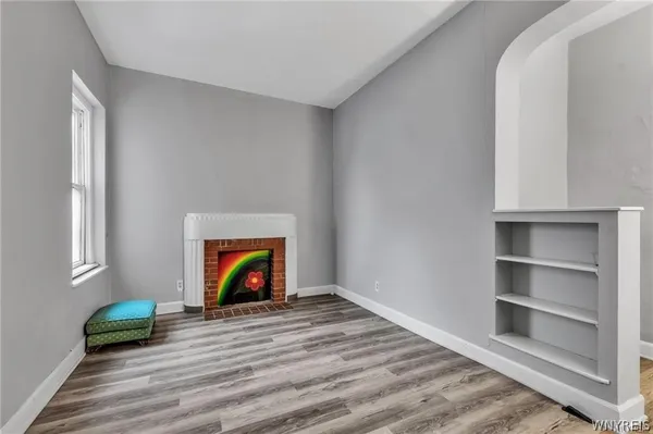 $1,000 | 946 Main Street, Unit 3, Buffalo, NY 14202