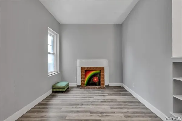 $1,000 | 946 Main Street, Unit 3, Buffalo, NY 14202