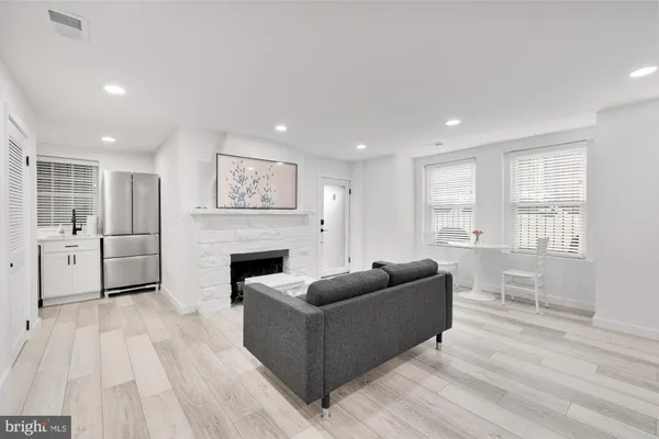 $2,175 | 1821 19th Street Northwest, Unit 2, Washington, DC 20009