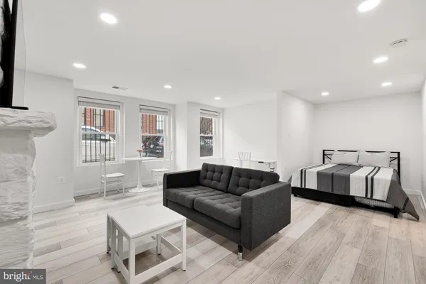 $2,175 | 1821 19th Street Northwest, Unit 2, Washington, DC 20009