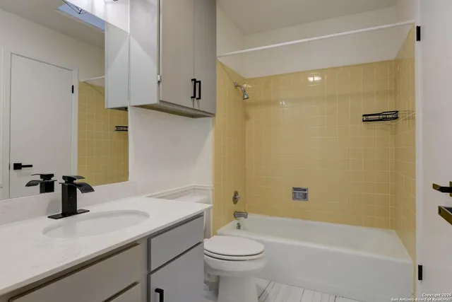 $348,750 | 5018 Risada Street, San Antonio, TX 78233