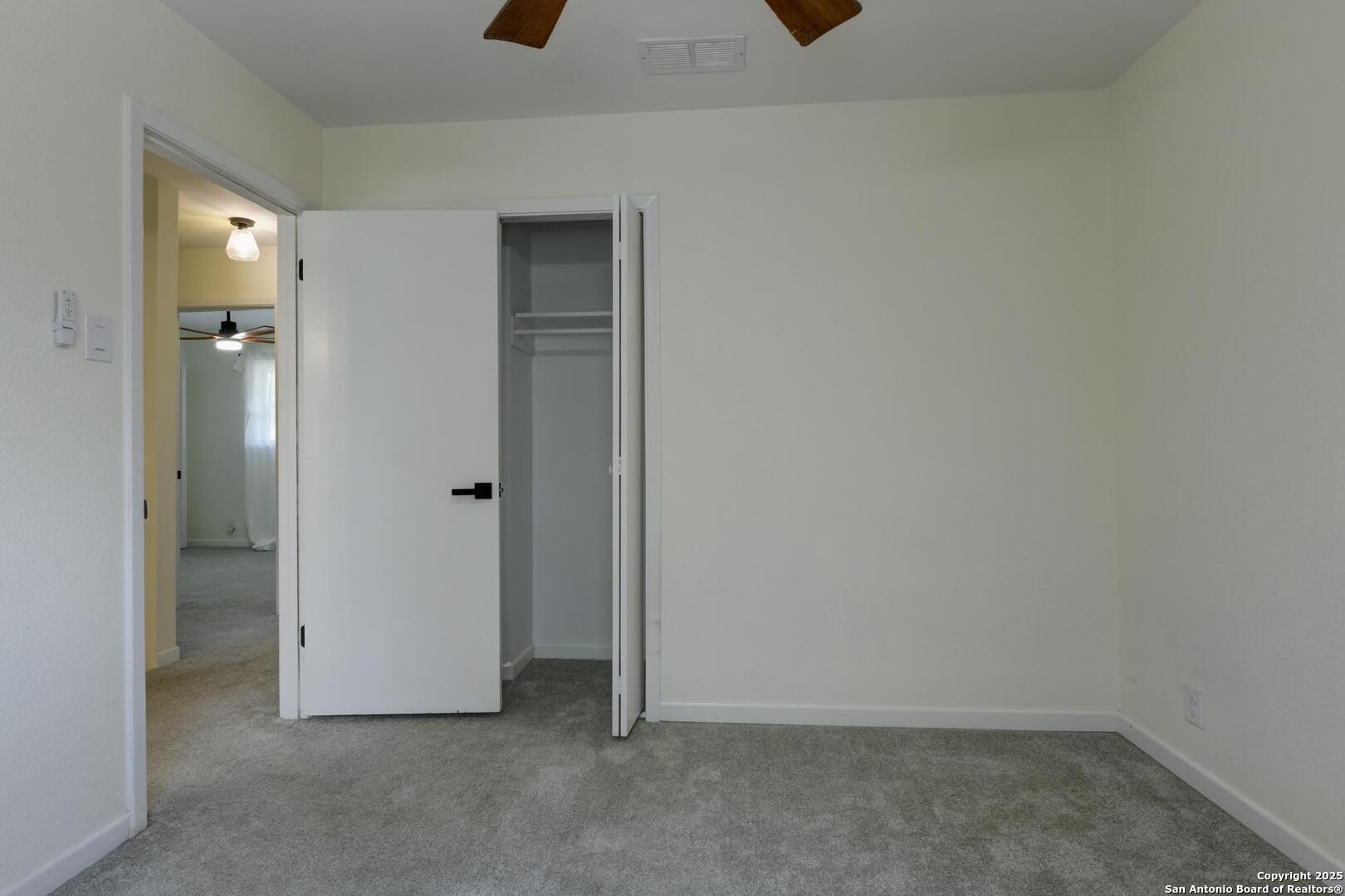 5018 Risada Street San Antonio, TX 78233 - Photo 28 of 39 a view of an empty room