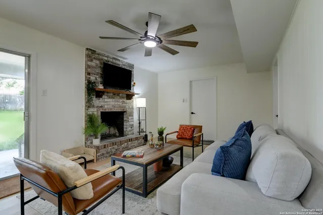 $348,750 | 5018 Risada Street, San Antonio, TX 78233