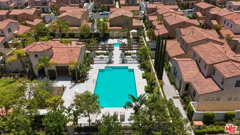 $820,000 | 20244 Pienza Lane, Porter Ranch, CA 91326