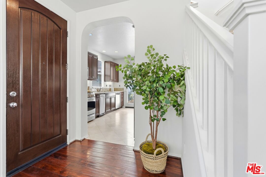 20244 Pienza Lane Porter Ranch, CA 91326 - Photo 11 of 34