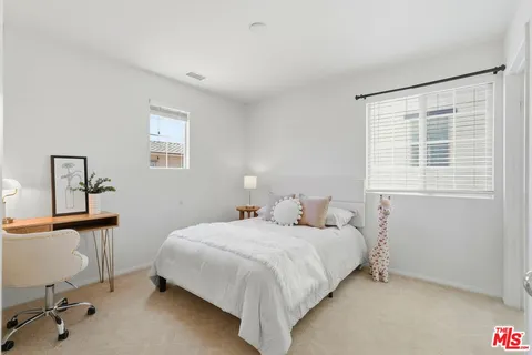 $820,000 | 20244 Pienza Lane, Porter Ranch, CA 91326