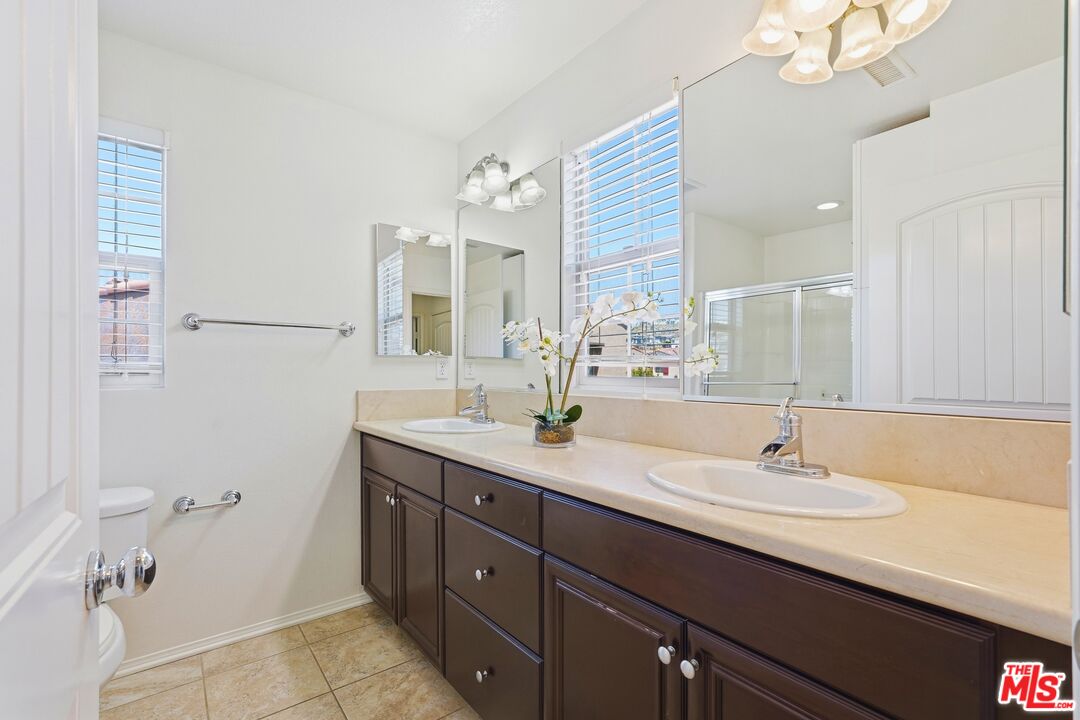 20244 Pienza Lane Porter Ranch, CA 91326 - Photo 24 of 34
