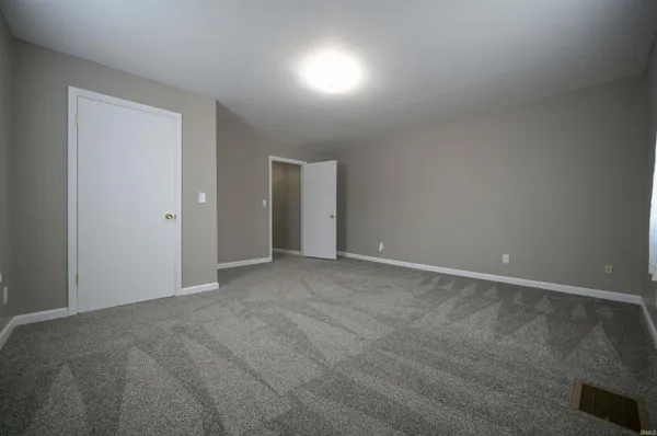 $189,900 | 1308 East Vaile Avenue, Kokomo, IN 46901