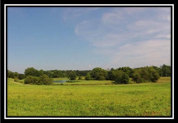 150 Mt Zion Road Southwest Lancaster, OH 43130 - Photo 2 of 24