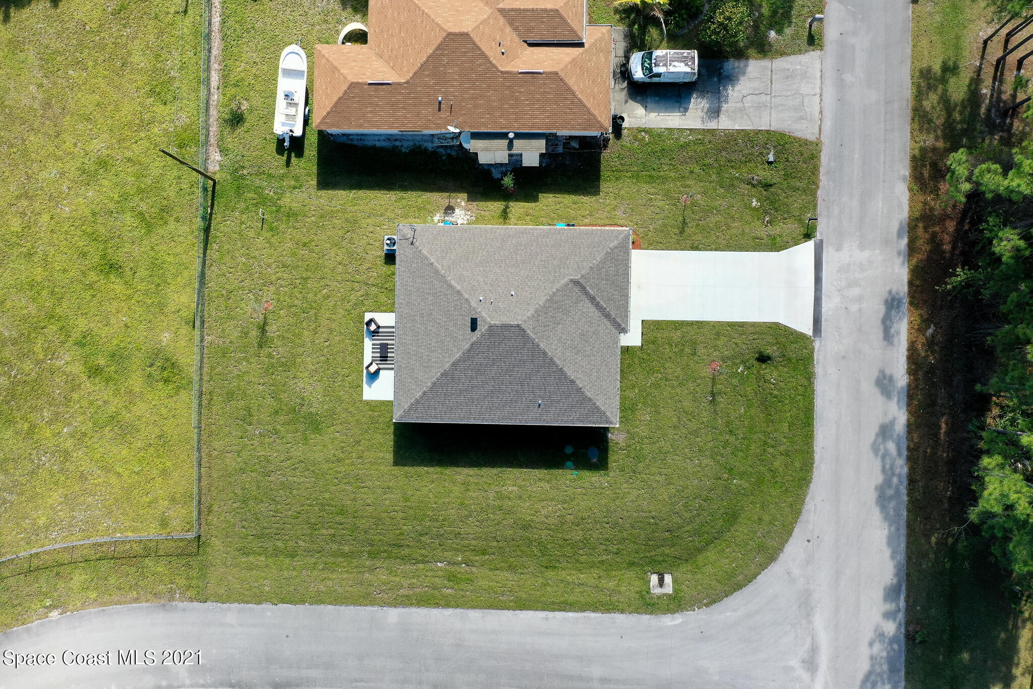 271 Wendover Road Southwest Palm Bay, FL 32908 - Photo 34 of 35 an aerial view of a house having swimming pool