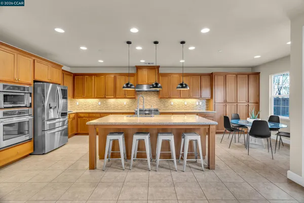 $1,098,000 | 733 West Questa Trail, Mountain House, CA 95391