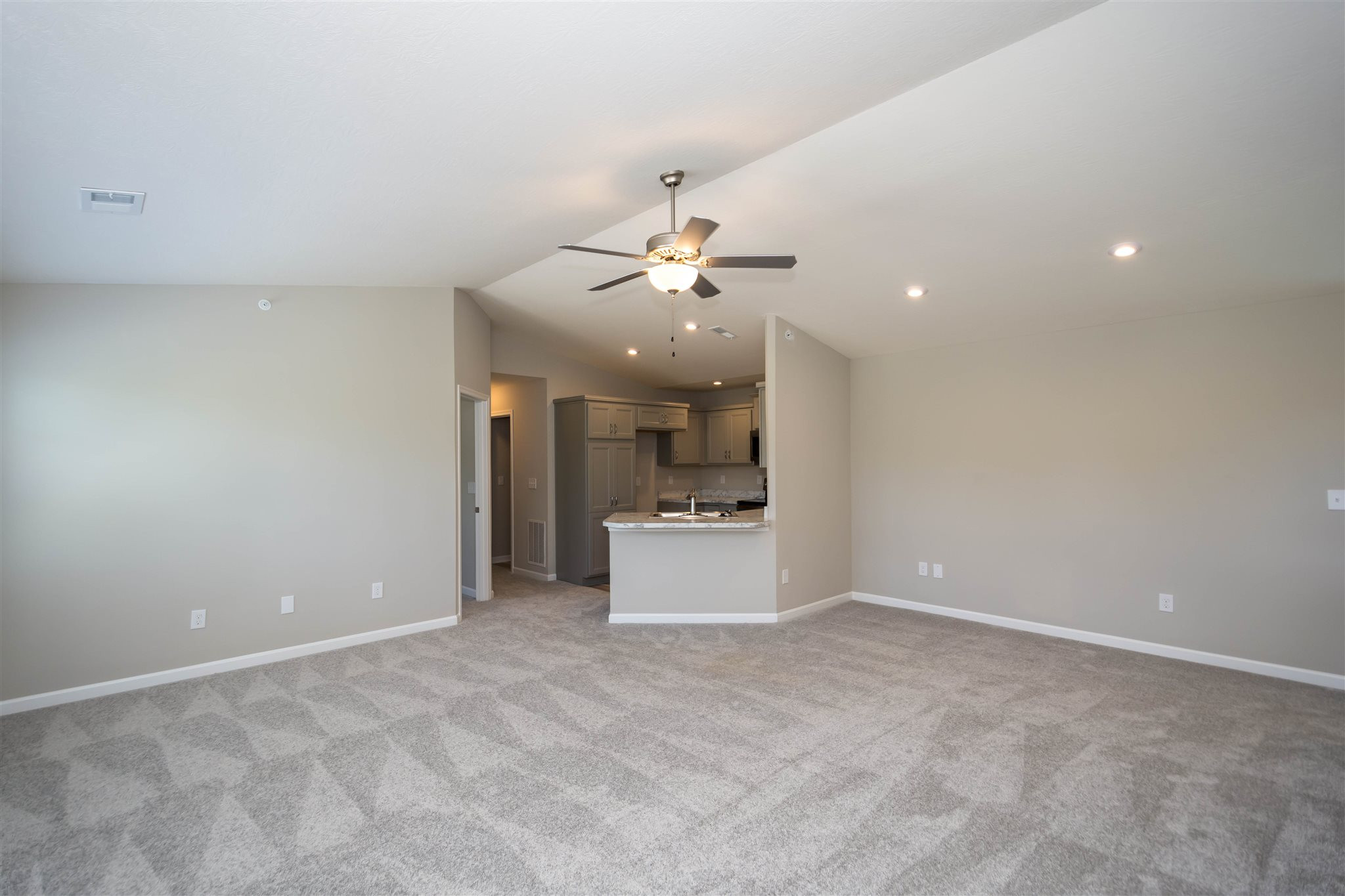 3936 Country Mill Ridge, Unit 22305 Burlington, KY 41005 - Photo 5 of 24 Gallery Image 5