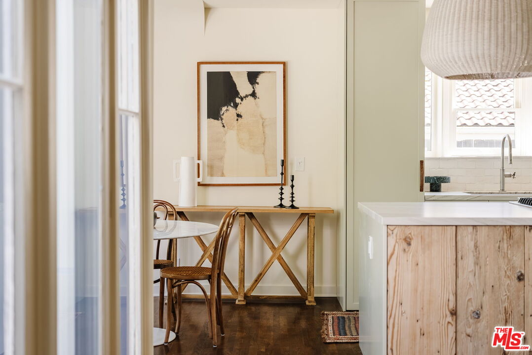 1929 North Oxford Avenue Los Angeles, CA 90027 - Photo 13 of 30