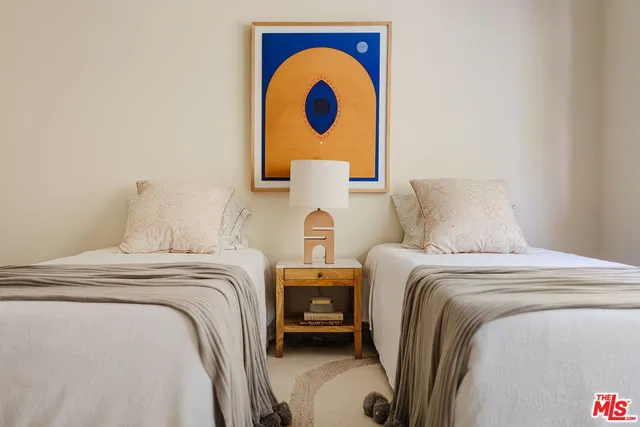 $2,350,000 | 1929 North Oxford Avenue, Los Angeles, CA 90027