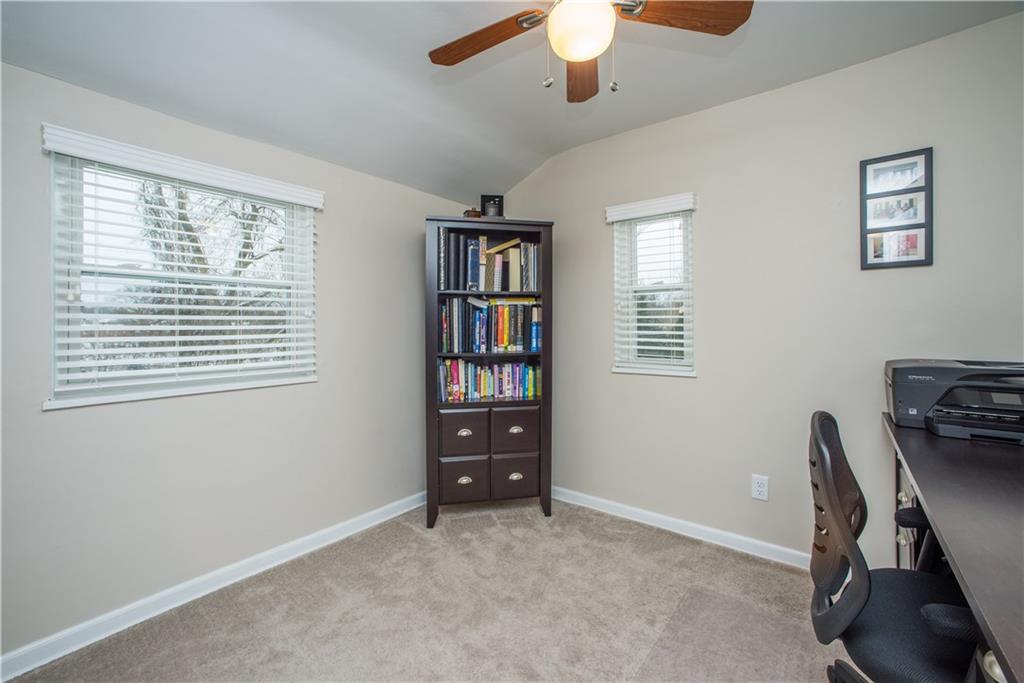 233 Orchard Spring Road Pittsburgh, PA 15220 - Photo 22 of 25 Gallery Image 22