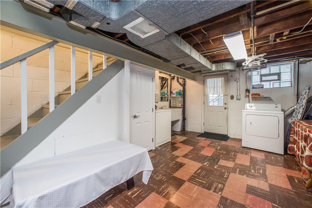 233 Orchard Spring Road Pittsburgh, PA 15220 - Photo 24 of 25 Gallery Image 24