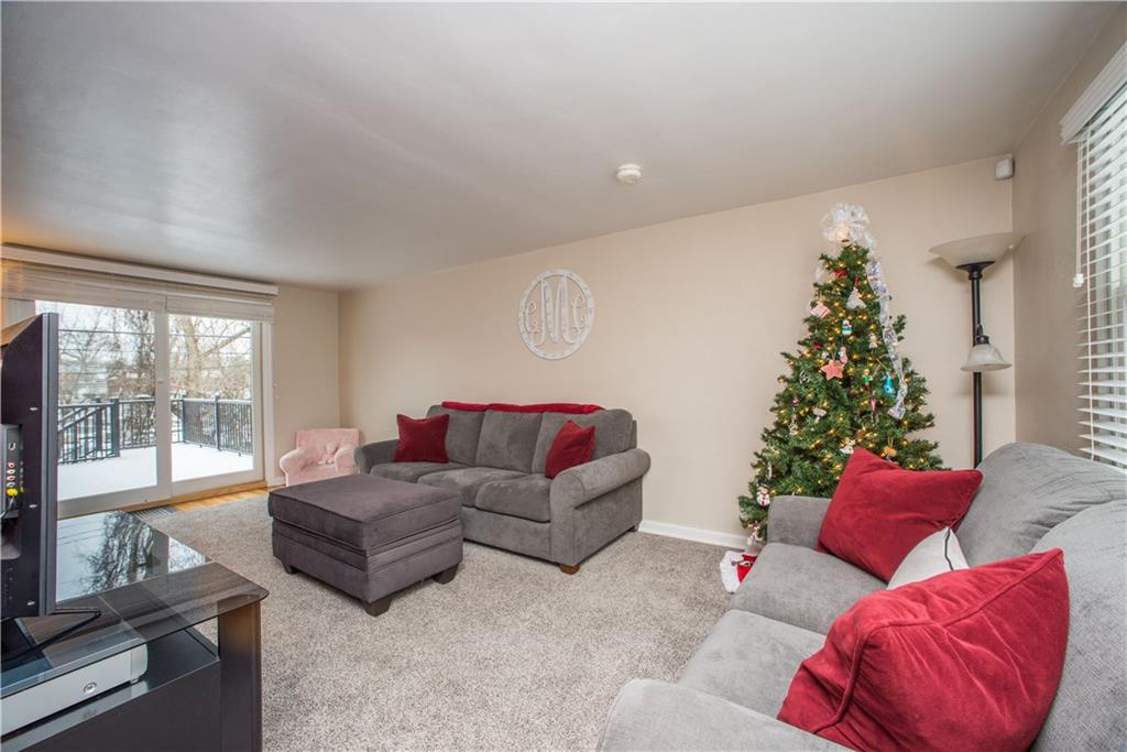 233 Orchard Spring Road Pittsburgh, PA 15220 - Photo 4 of 25 Gallery Image 4