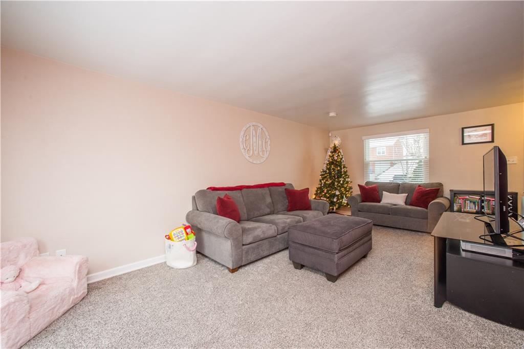 233 Orchard Spring Road Pittsburgh, PA 15220 - Photo 7 of 25 Gallery Image 7