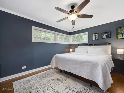 $399,999 | 12424 South Moody Avenue, Palos Heights, IL 60463