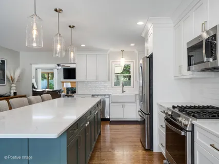 $399,999 | 12424 South Moody Avenue, Palos Heights, IL 60463