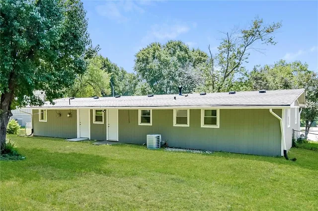 $1,620 | 8500 East 91st Street, Kansas City, MO 64138