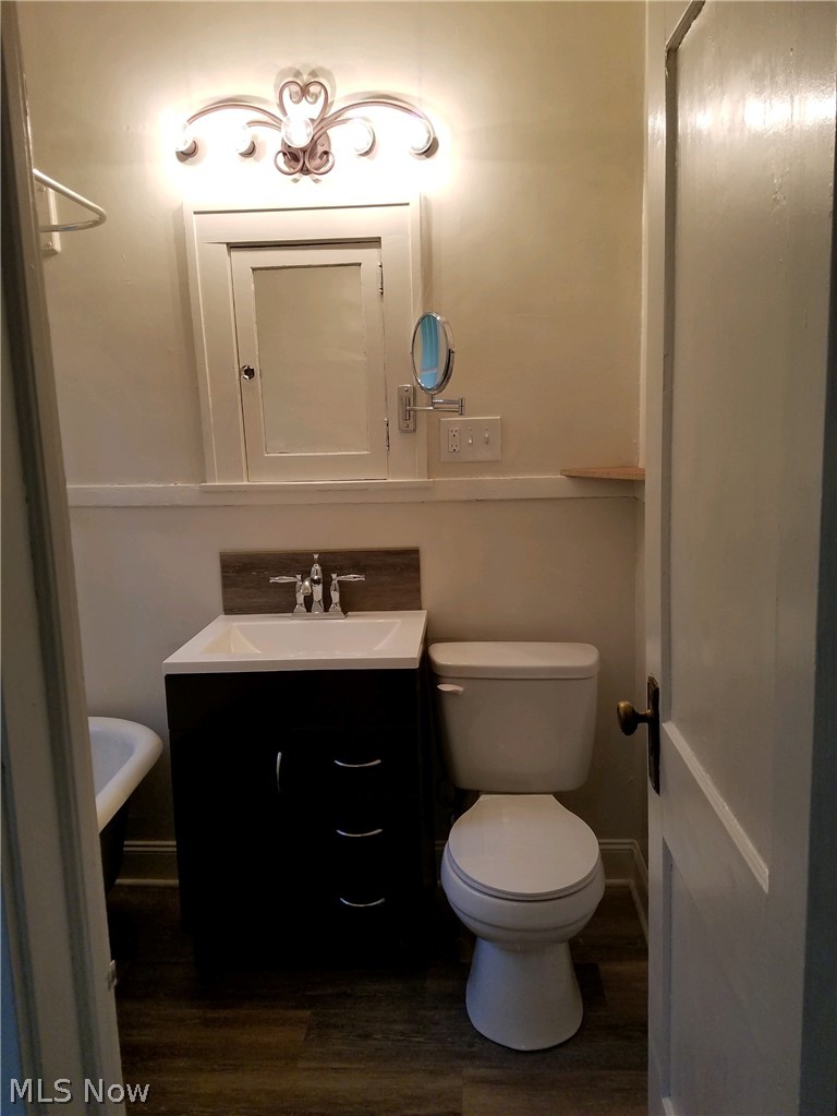 2430 Overlook Road Cleveland, OH 44106 - Photo 27 of 36