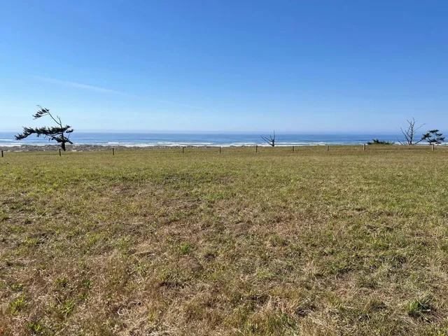 $425,000 | 3002 Sandpointe Drive, McKinleyville, CA 95519