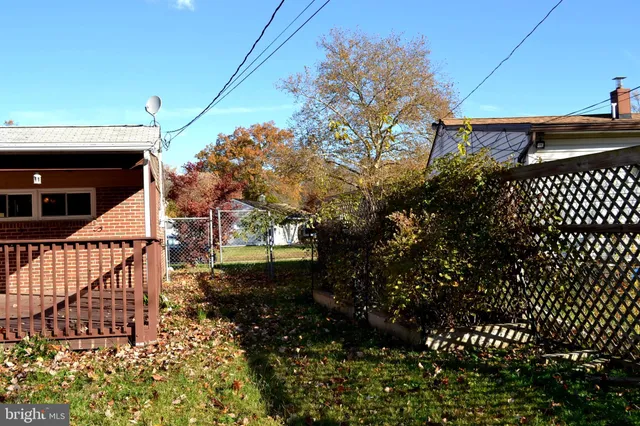 a view of a pathway of a house