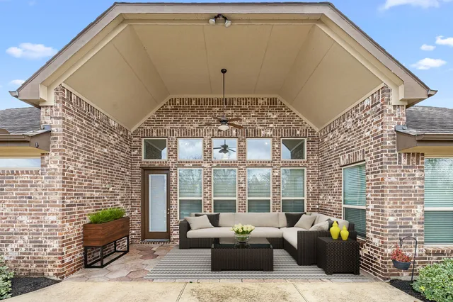$640,000 | 1618 Saxon Bnd Trail, Richmond, TX 77469