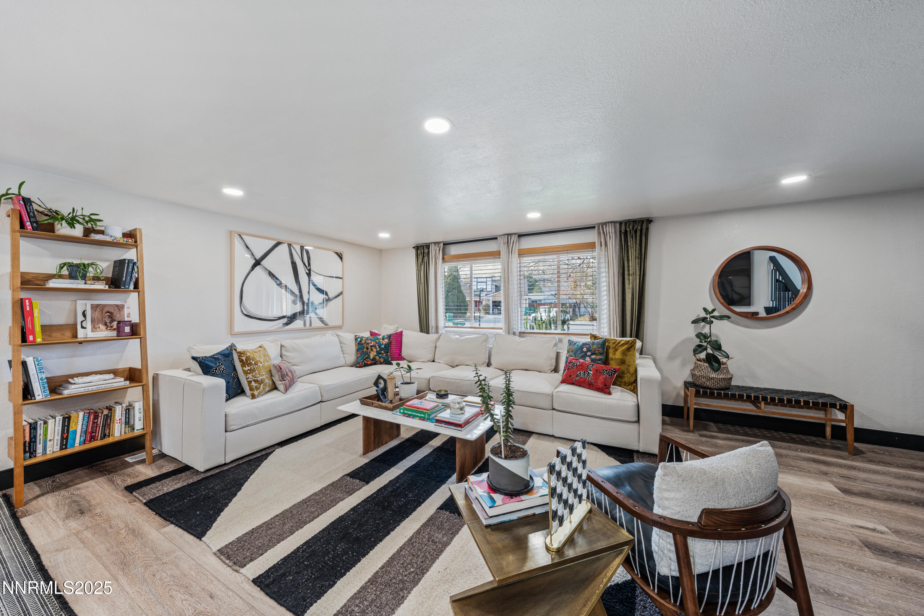 7520 Berryhill Drive Reno, NV 89511 - Photo 21 of 72 a living room with furniture and a window