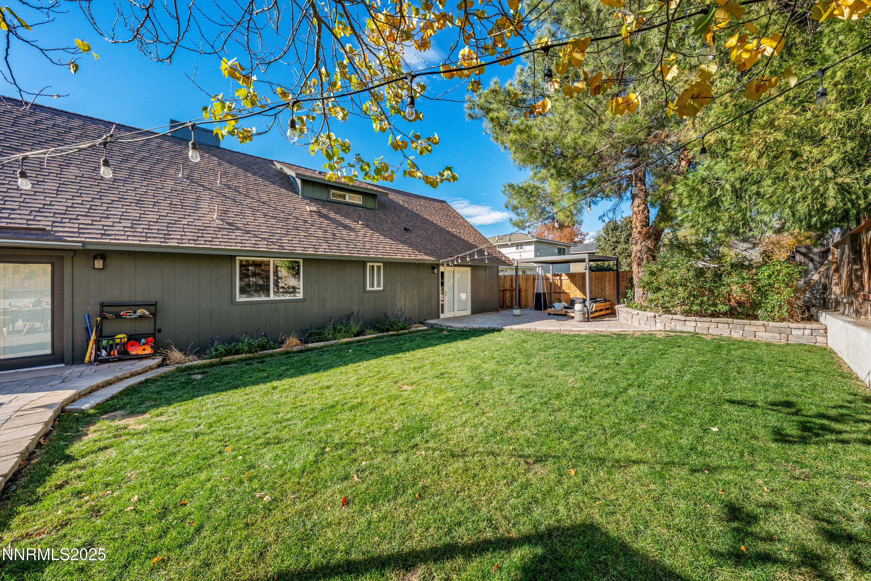 7520 Berryhill Drive Reno, NV 89511 - Photo 61 of 72 a view of a house with a yard