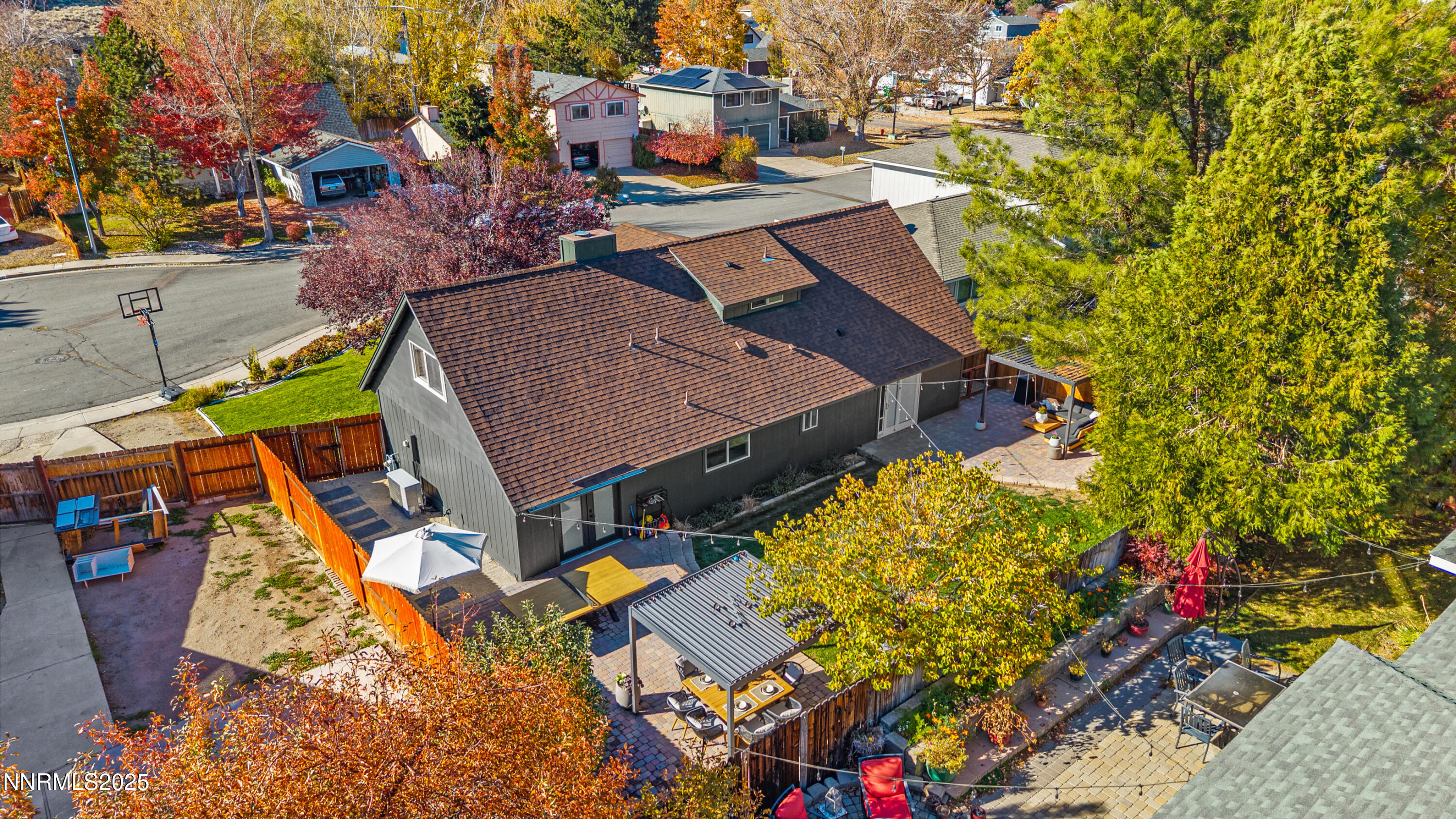 7520 Berryhill Drive Reno, NV 89511 - Photo 63 of 72 an aerial view of a houses with swimming pool