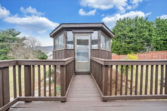 $399,950 | 5030 Jonathan Lane, Roanoke, VA 24019