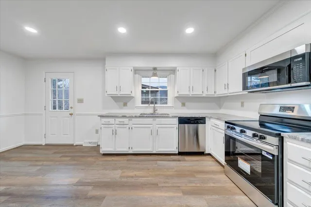 $399,950 | 5030 Jonathan Lane, Roanoke, VA 24019