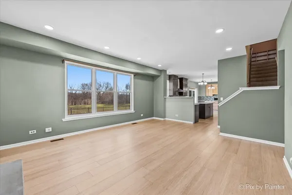 $700,000 | 2045 Morningview Drive, Hoffman Estates, IL 60192