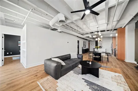 $600,000 | 805 Peachtree Street Northeast, Unit 521, Atlanta, GA 30308