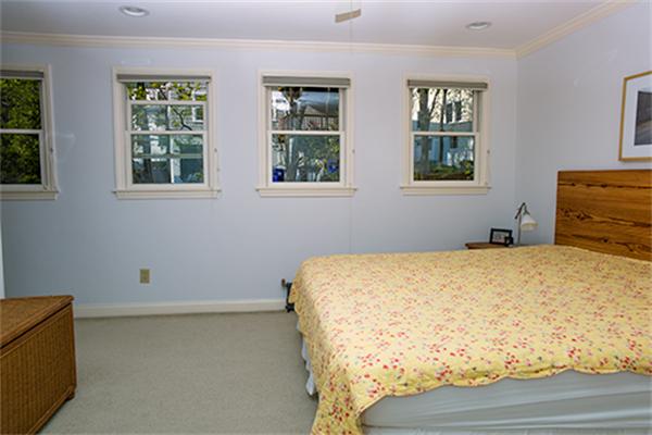 125 York Terrace, Unit 2 Brookline, MA 02446 - Photo 13 of 19