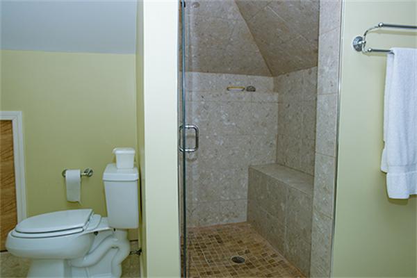 125 York Terrace, Unit 2 Brookline, MA 02446 - Photo 17 of 19