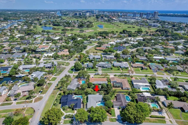 $9,900 | 547 Marlin Road, North Palm Beach, FL 33408