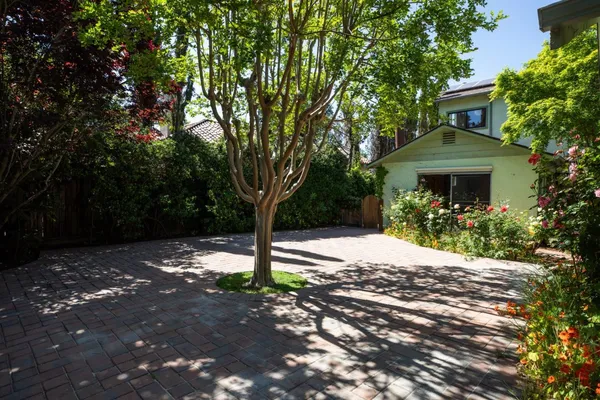 $4,488,000 | 800 Loyola Drive, Los Altos, CA 94024