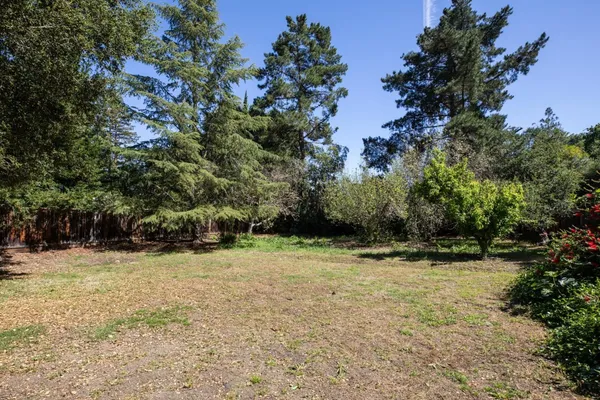 $4,488,000 | 800 Loyola Drive, Los Altos, CA 94024