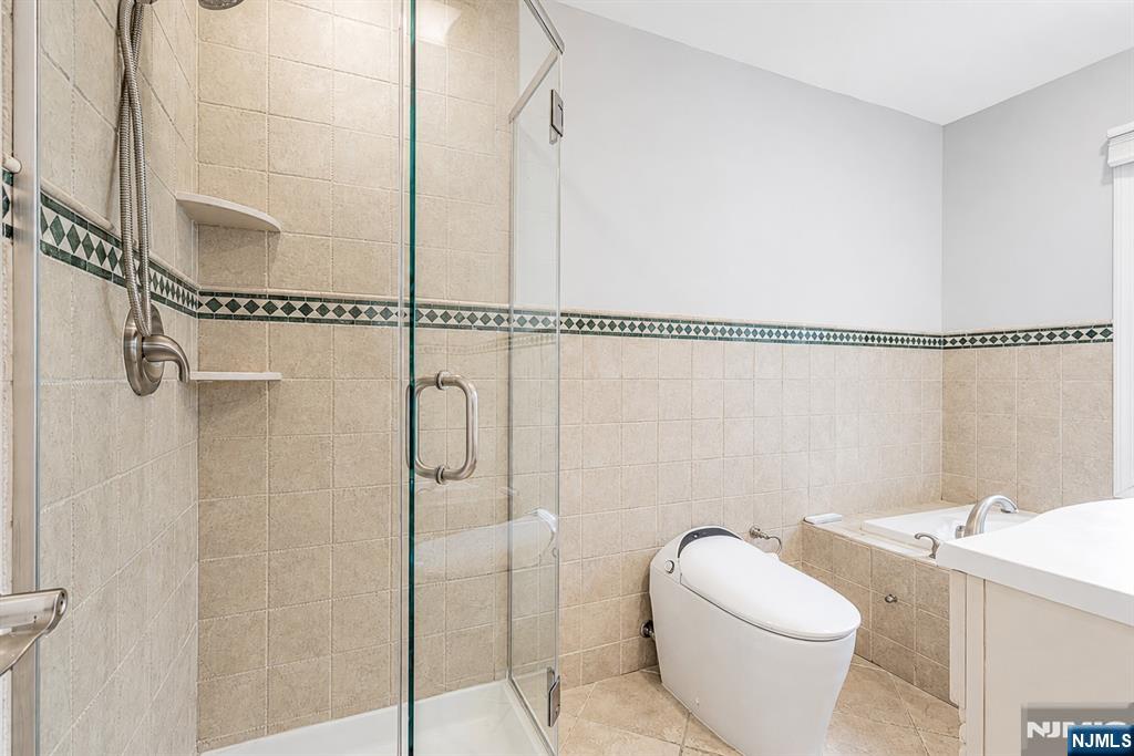 207 Stonehouse Road Glen Ridge, NJ 07028 - Photo 13 of 50 Gallery Image 13