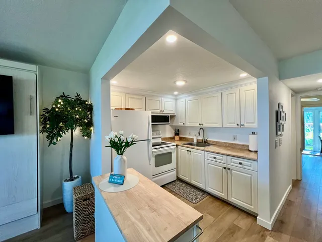 $129,000 | 214 Tilford K, Deerfield Beach, FL 33442