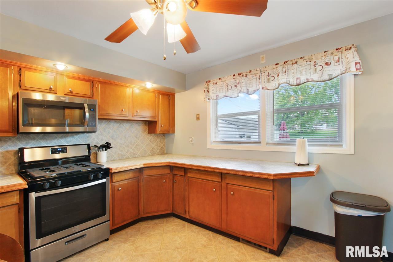 5309 North Ronald Road Peoria, IL 61614 - Photo 12 of 27 Gallery Image 12
