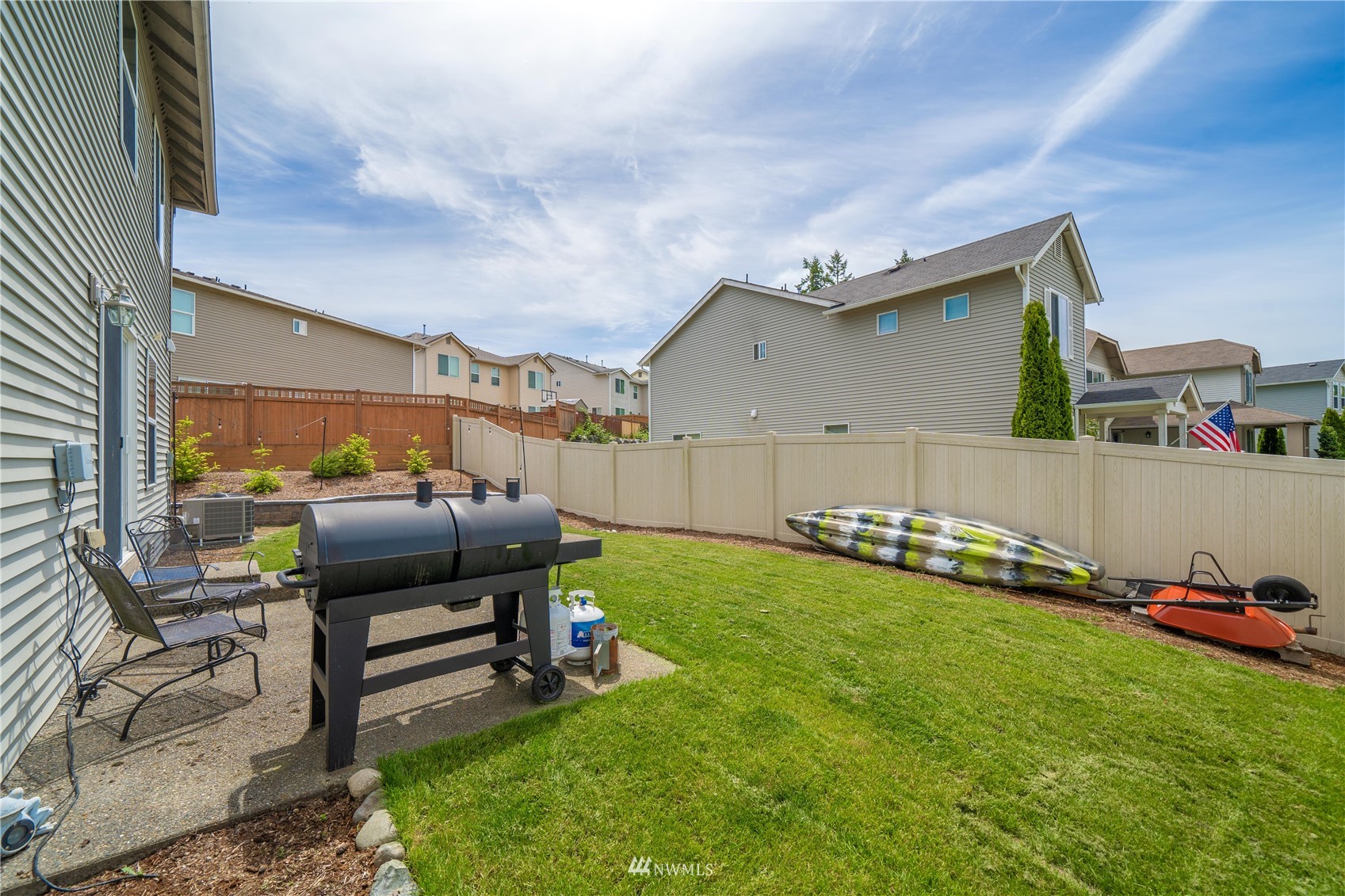 1589 Grant Avenue DuPont, WA 98327 - Photo 28 of 30 a view of a porch with furniture and garden