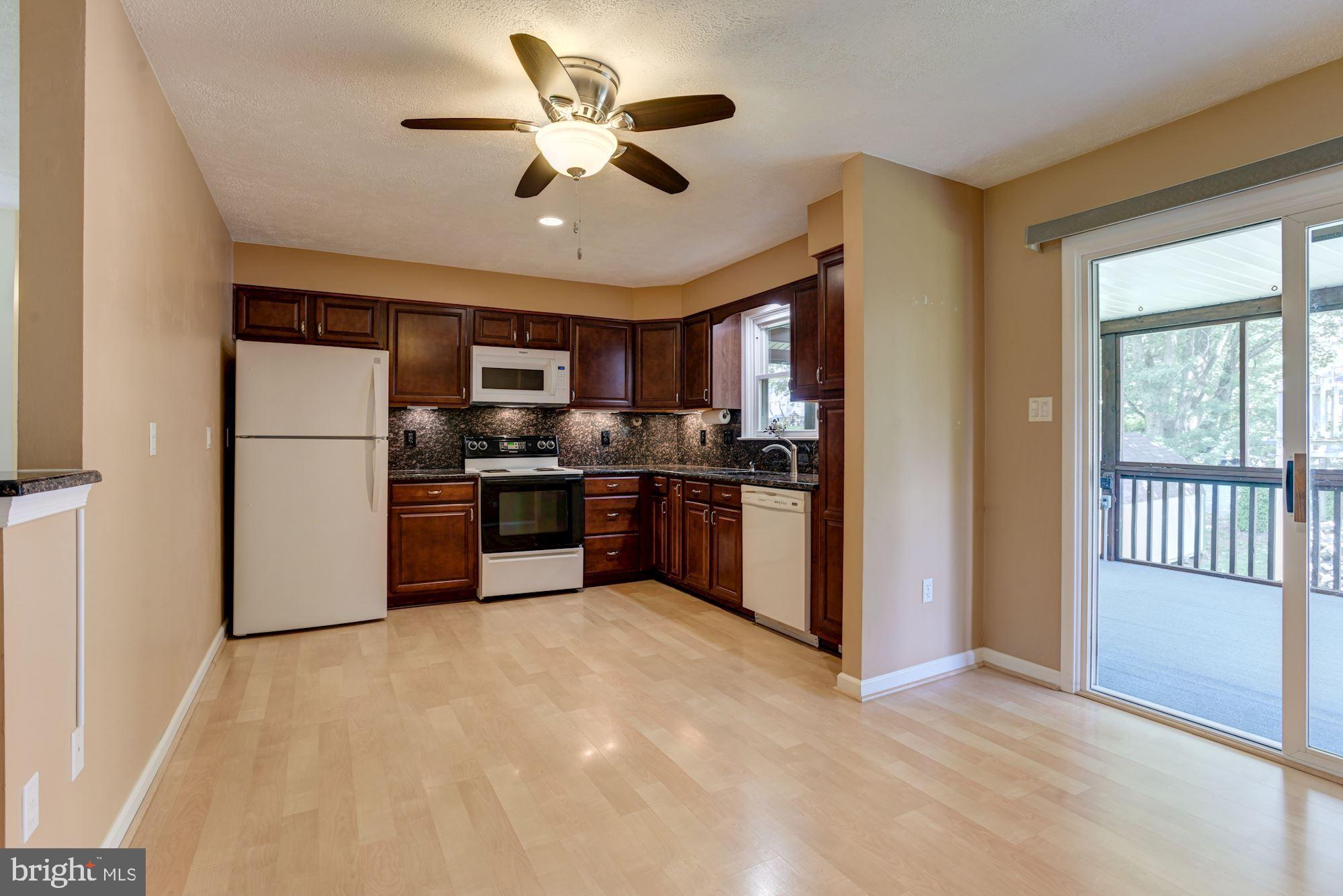 4214 Lower Beckleysville Road Hampstead, MD 21074 - Photo 13 of 36 Eat-in Kitchen