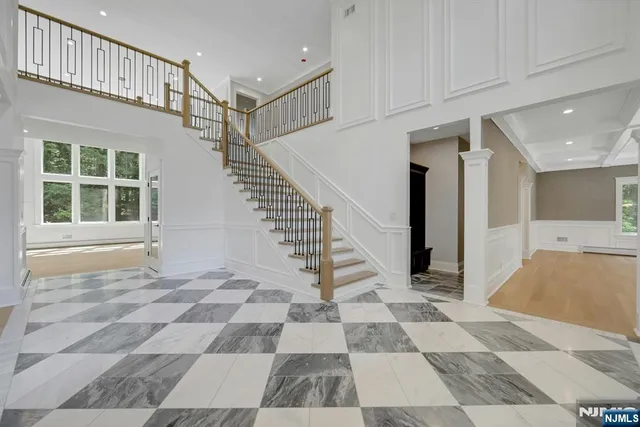 a view of walk in closet