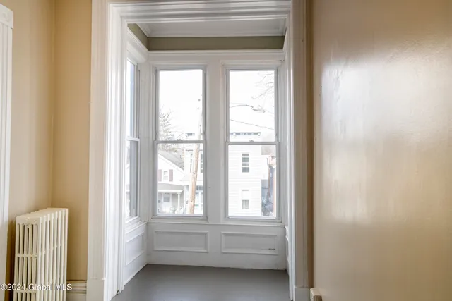 $1,395 | 546 5th Avenue, Unit 2, Troy, NY 12182