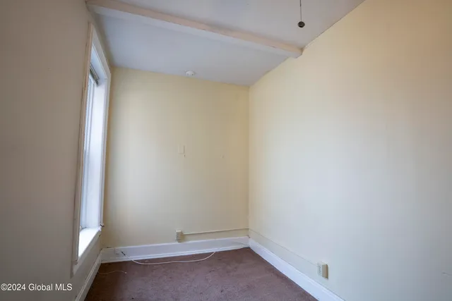 $1,395 | 546 5th Avenue, Unit 2, Troy, NY 12182