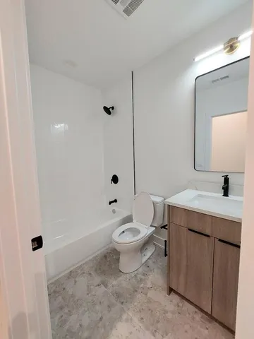 $2,800 | 4625 South Michigan Avenue, Unit 1, Chicago, IL 60653